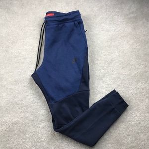 black nike tech sweats